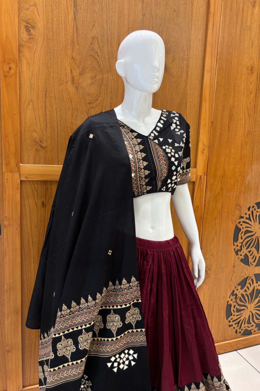 Black & Maroon Navratri Choli - Image 2
